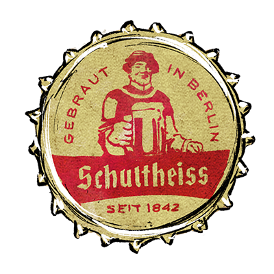 Goldener Kronkorken mit rotem Schriftzug Gebraut in Berlin, Schultheiss, seit 1842 und illustrierter Person mit Bierkrug.